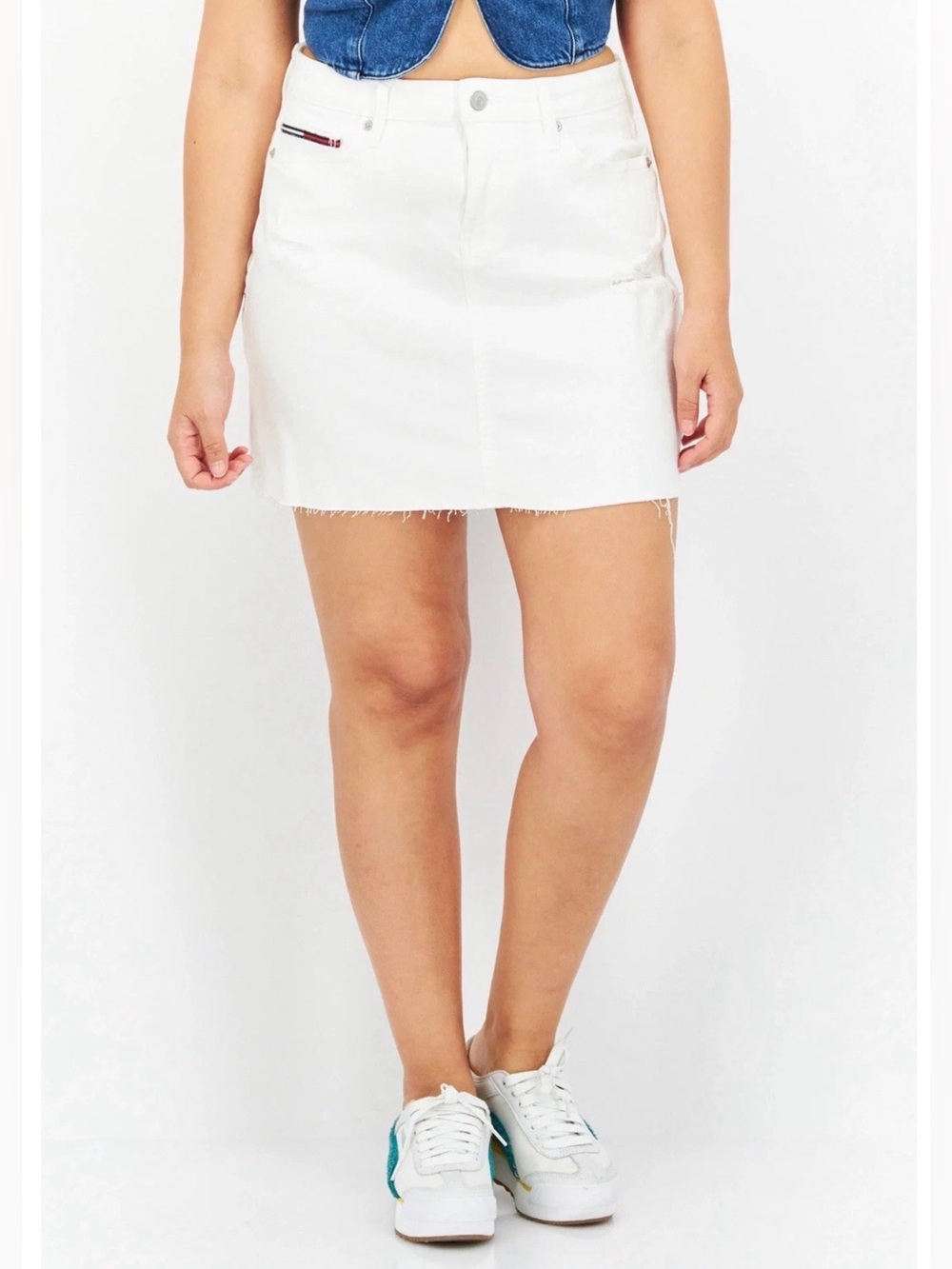 Tommy Hilfiger Women White Denim Distressed Mini Skirt Stretch Raw Hem Sz 29 NWT